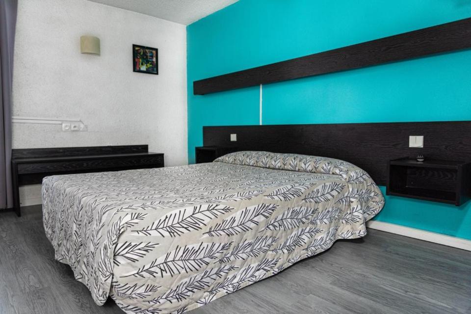 Hotel Les Tourrades Cannes Exterior photo